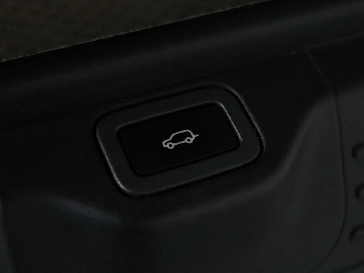 Купить Land Rover Range Rover с пробегом. Фото: #18
