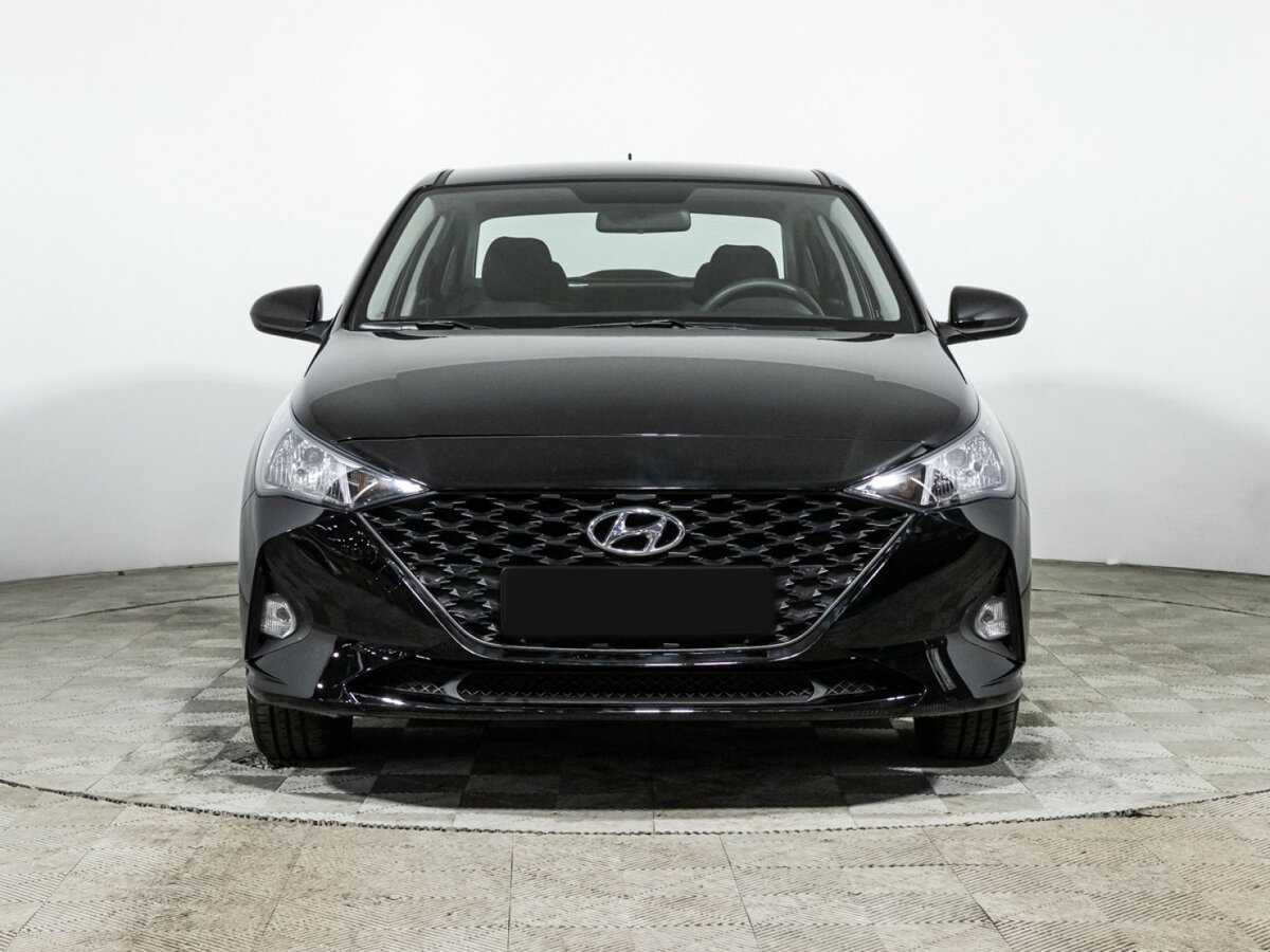 Купить Hyundai Solaris с пробегом. Фото: #1