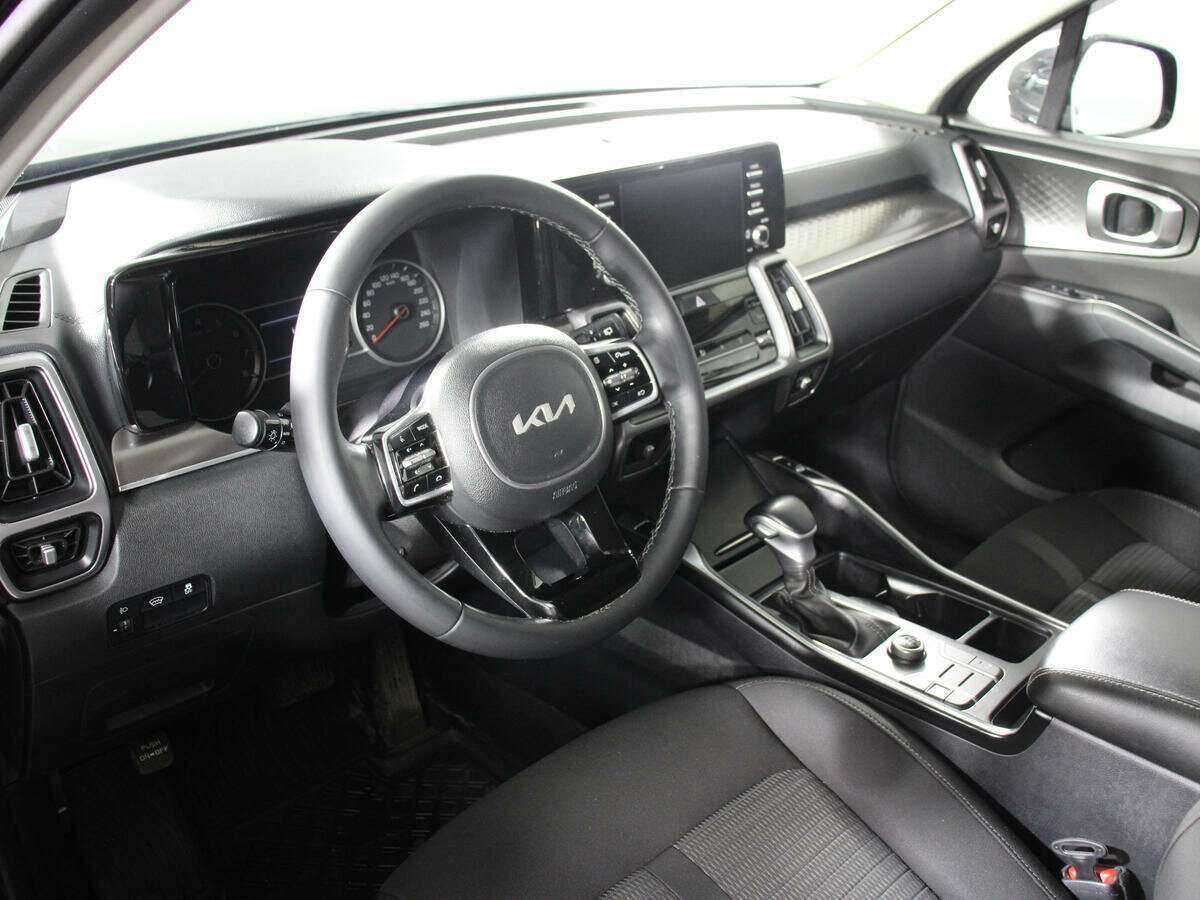Купить Kia Sorento с пробегом. Фото: #9