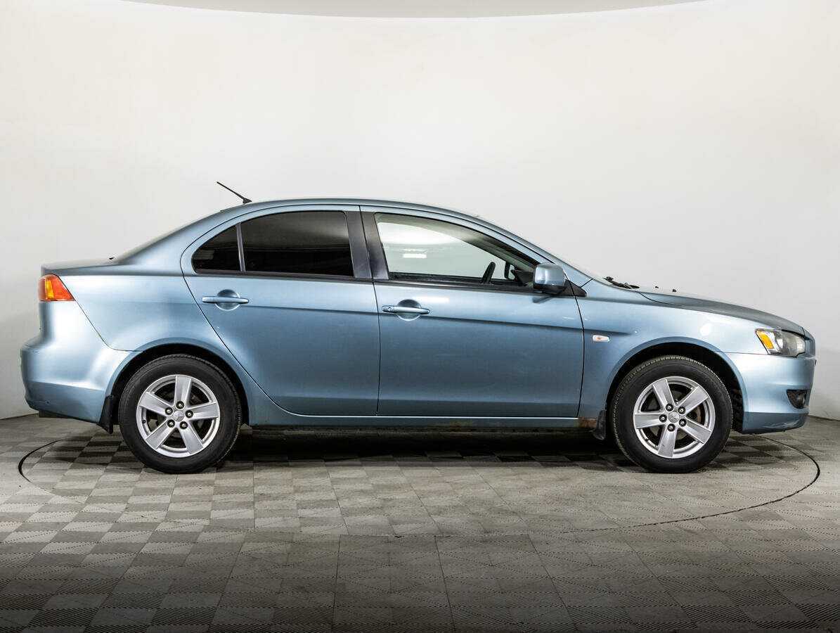 Купить Mitsubishi Lancer с пробегом. Фото: #3