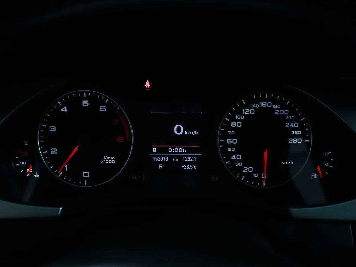 Купить Audi A4 с пробегом. Фото: #14