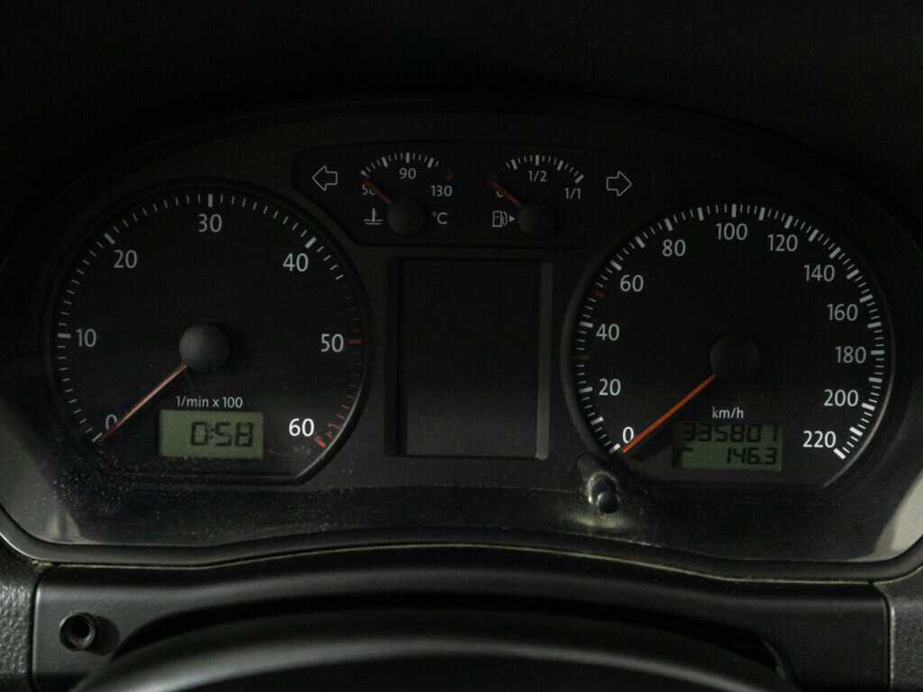 Купить Volkswagen Polo с пробегом. Фото: #10