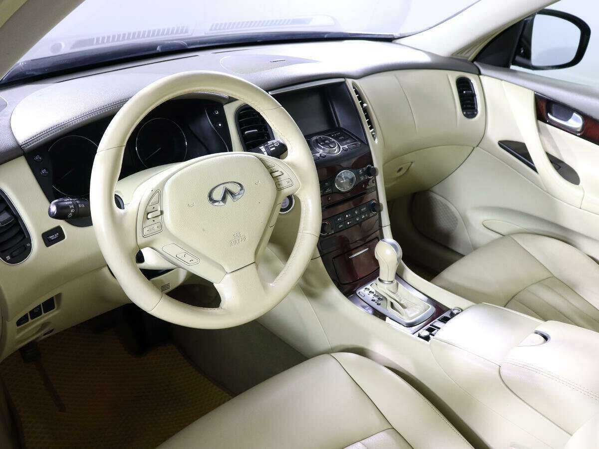 Купить Infiniti EX с пробегом. Фото: #13