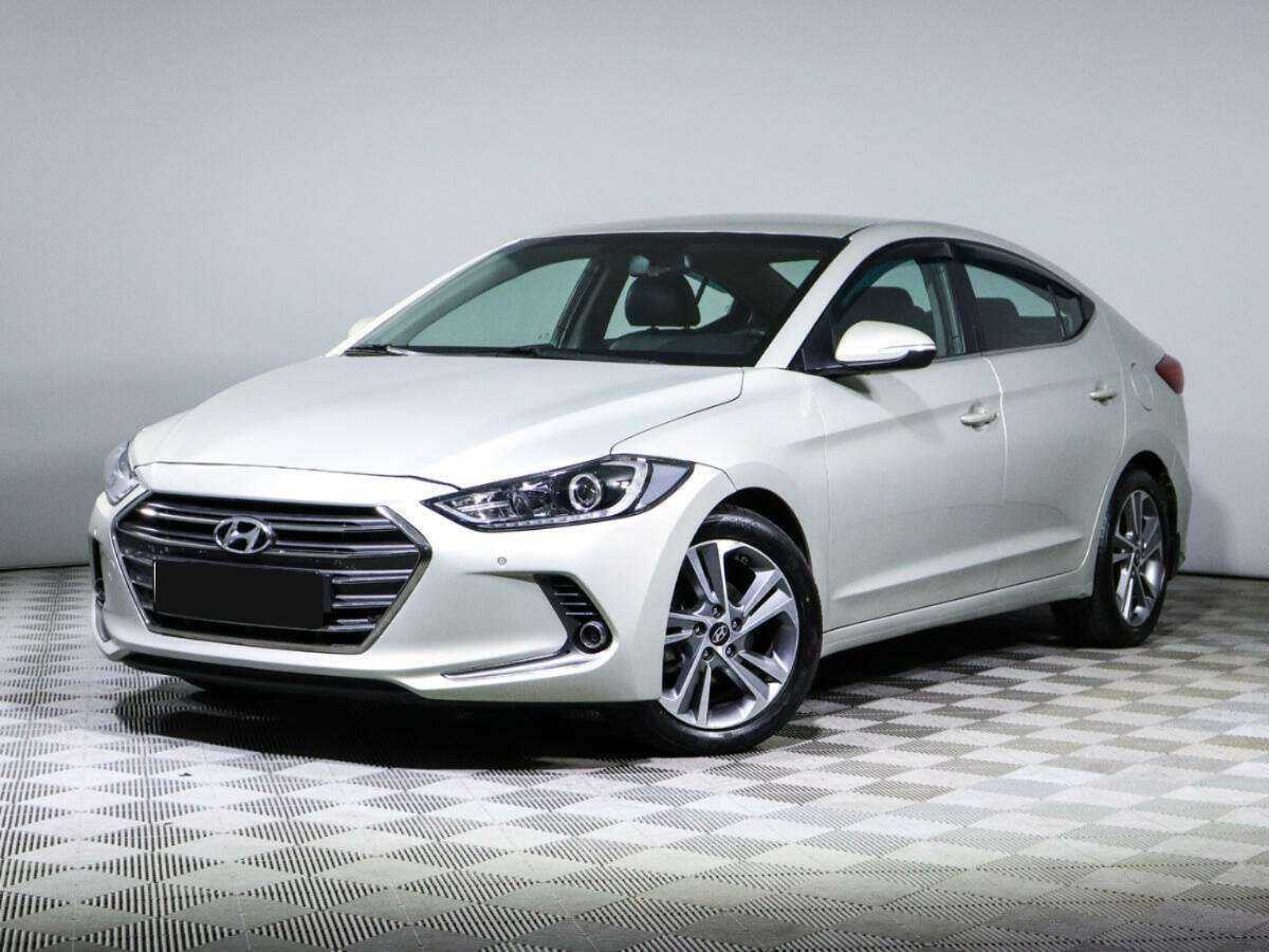 Купить Hyundai Elantra с пробегом. Посмотреть фото