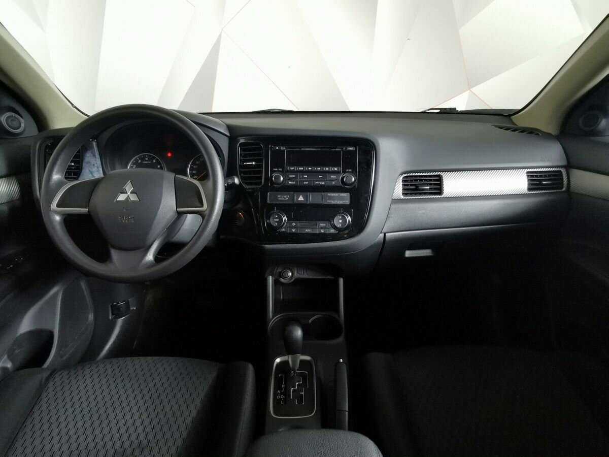Купить Mitsubishi Outlander с пробегом. Фото: #9