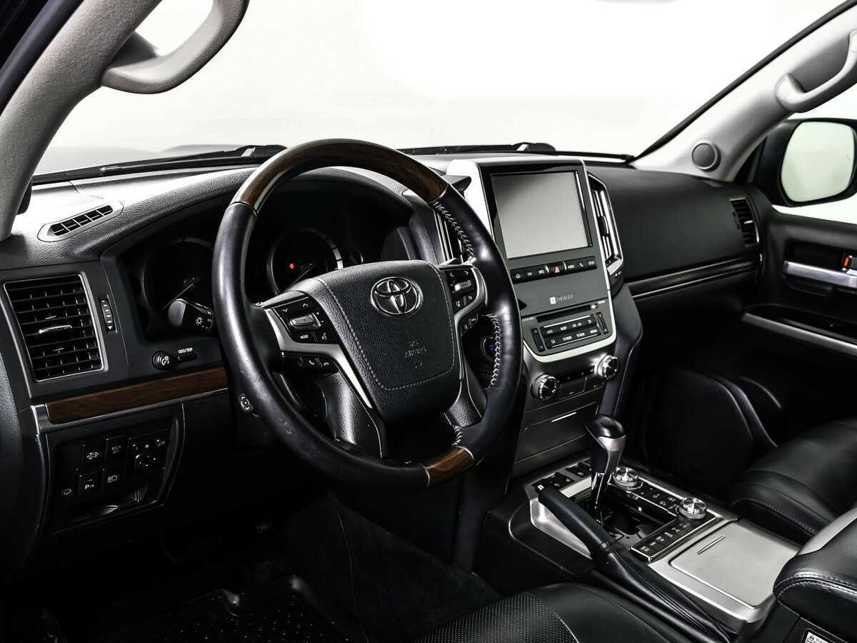 Купить Toyota Land Cruiser с пробегом. Фото: #12