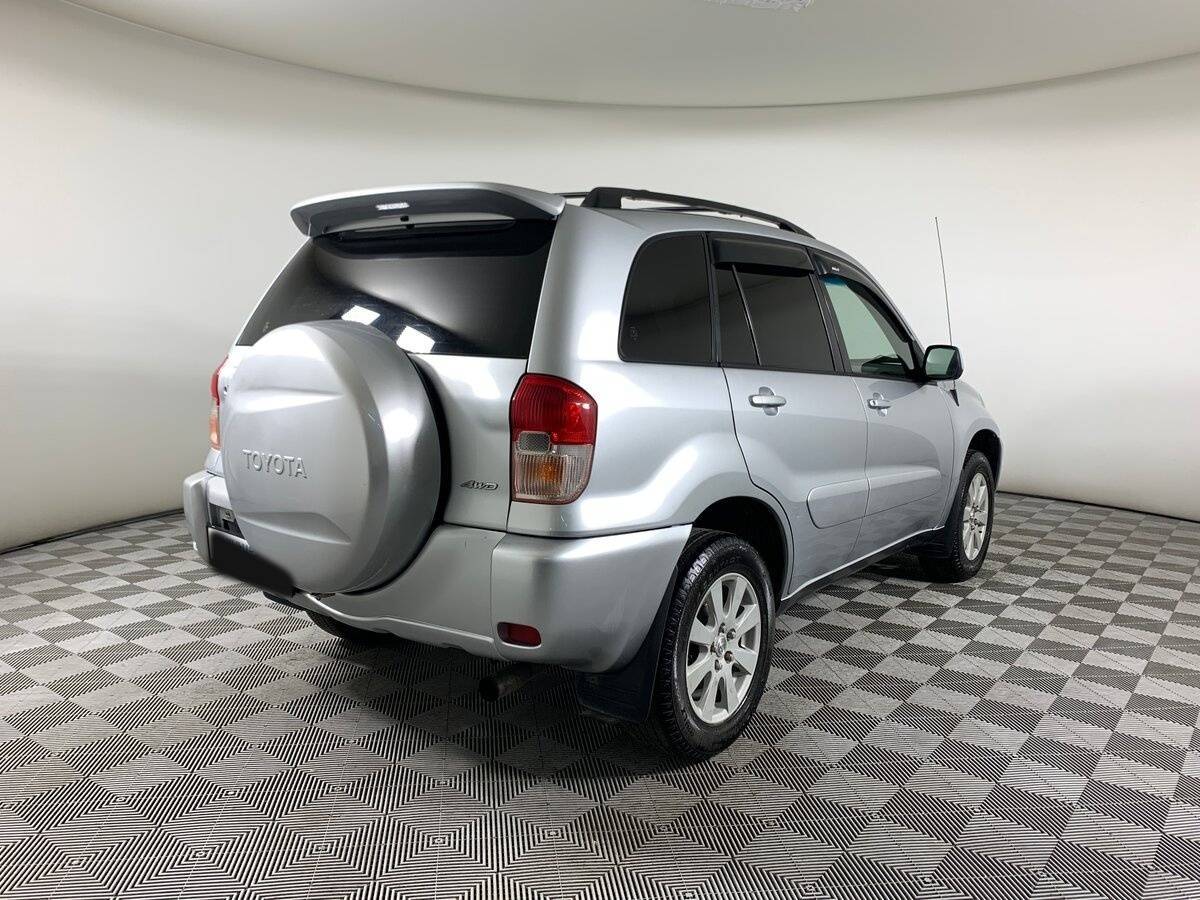 Купить Toyota RAV4 с пробегом. Фото: #4