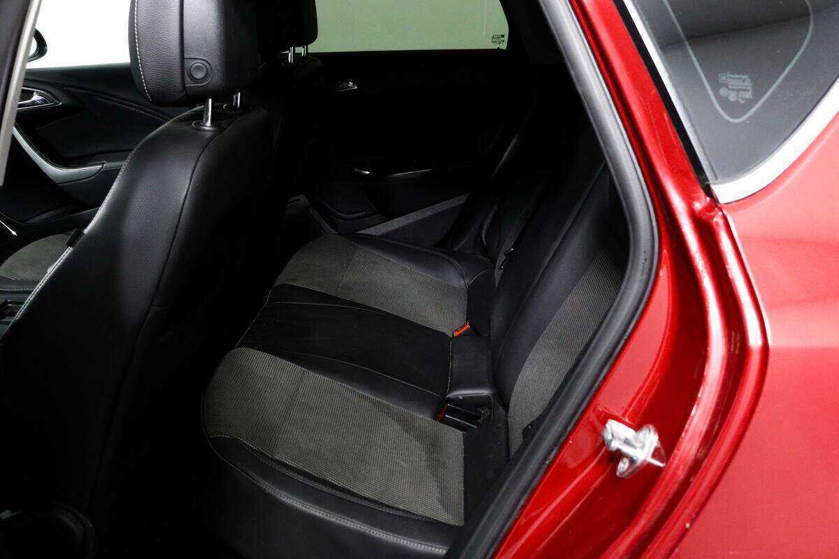 Купить Opel Astra с пробегом. Фото: #11