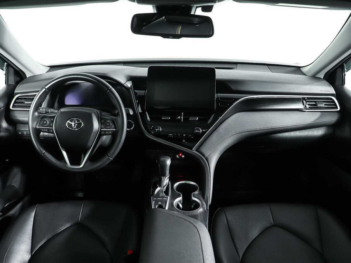 Купить Toyota Camry с пробегом. Фото: #9