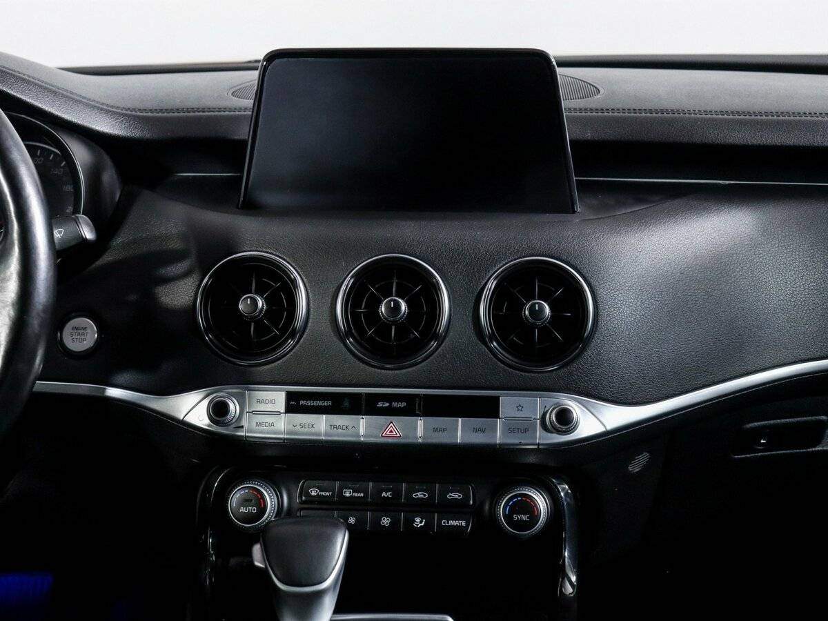 Купить Kia Stinger с пробегом. Фото: #8