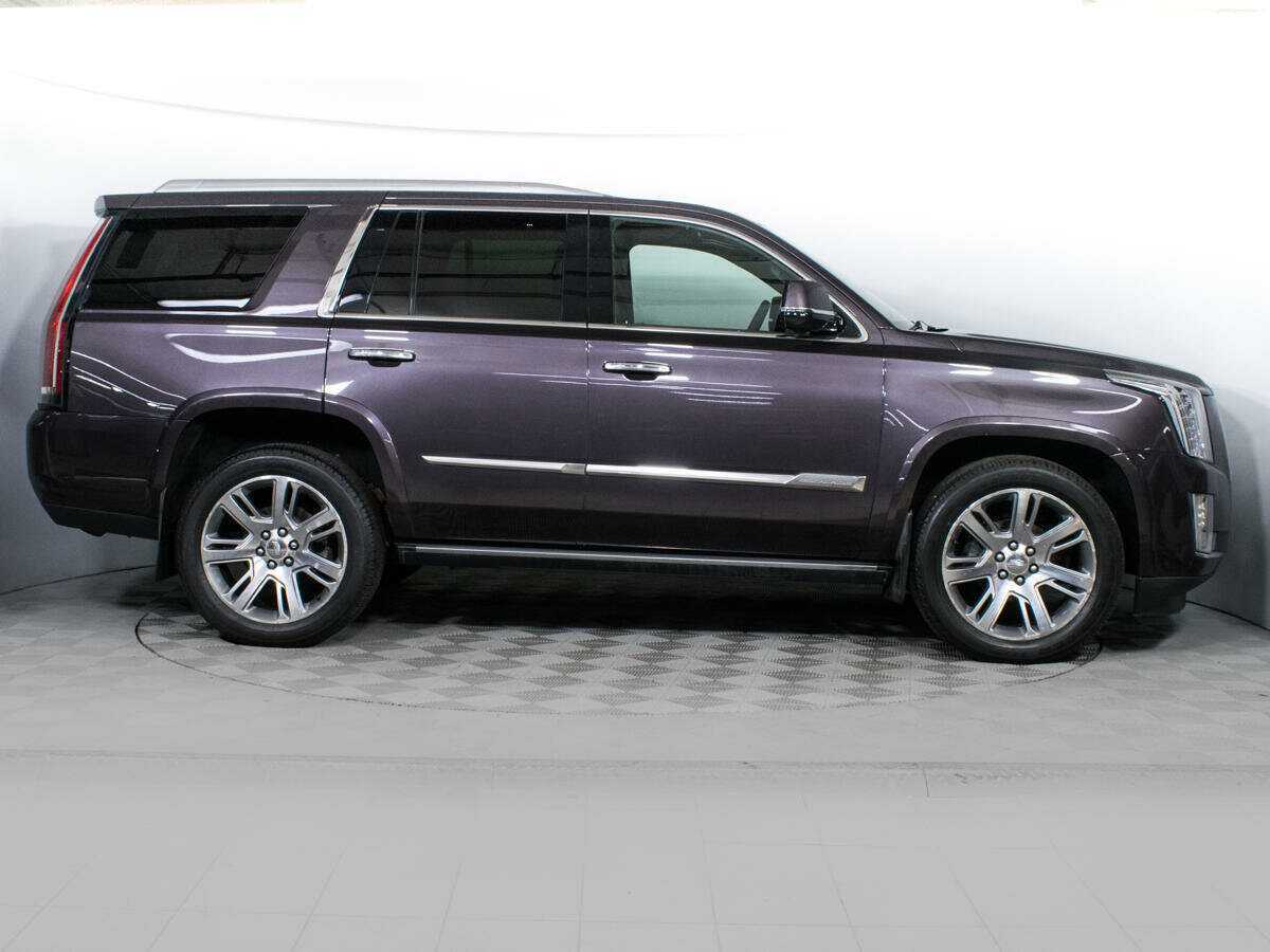 Купить Cadillac Escalade с пробегом. Фото: #3