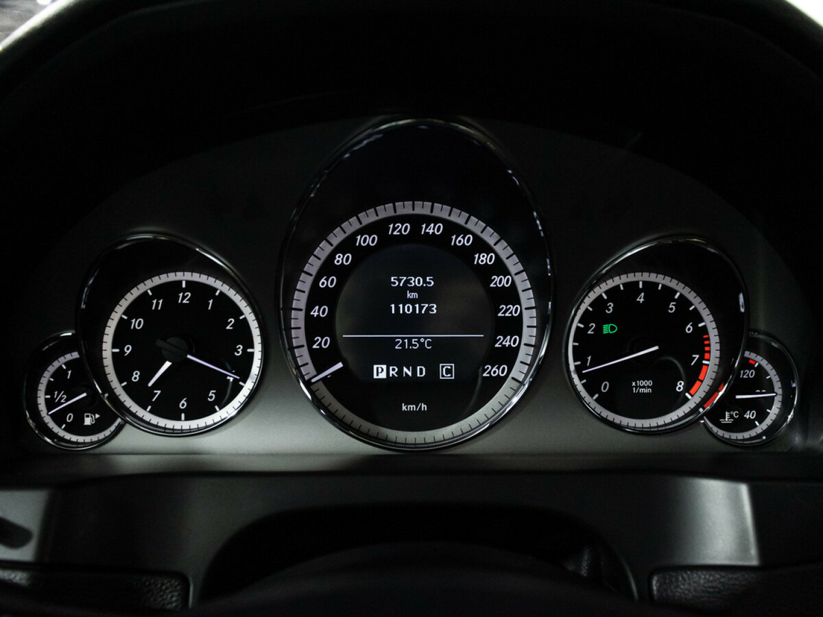 Купить Mercedes-Benz E-Класс с пробегом. Фото: #11