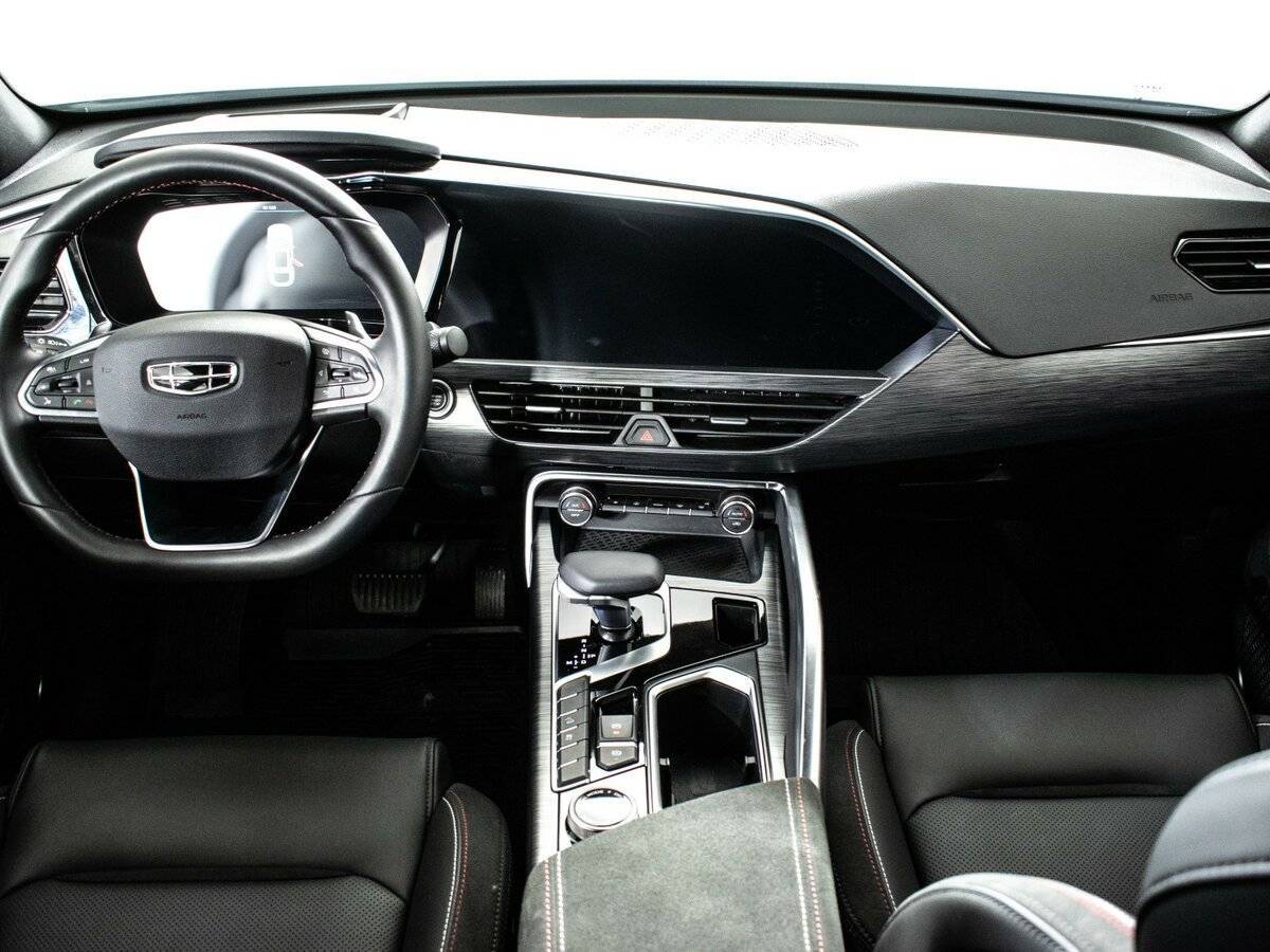 Купить Geely Tugella с пробегом. Фото: #10