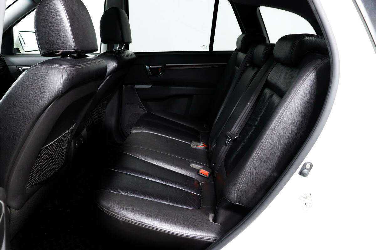 Купить Hyundai Santa Fe с пробегом. Фото: #11