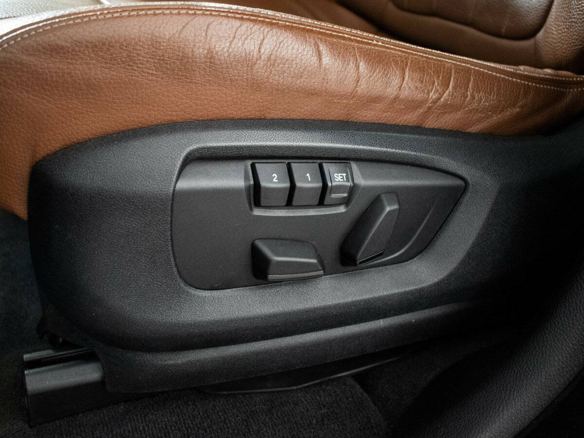 Купить BMW X5 с пробегом. Фото: #18