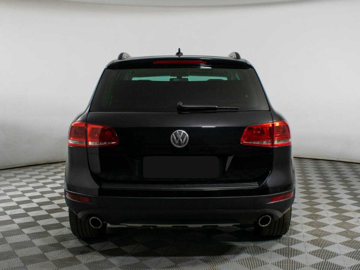 Купить Volkswagen Touareg с пробегом. Фото: #4