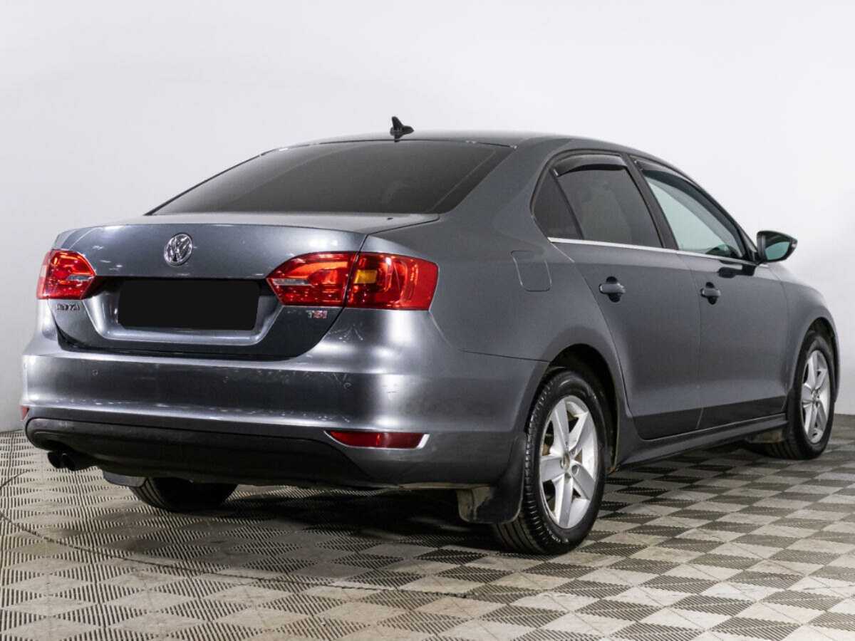 Купить Volkswagen Jetta с пробегом. Фото: #4