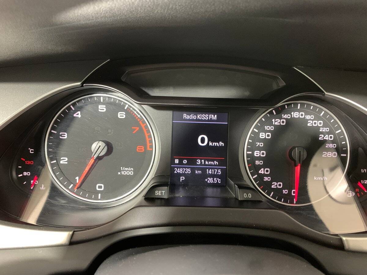 Купить Audi A4 с пробегом. Фото: #13