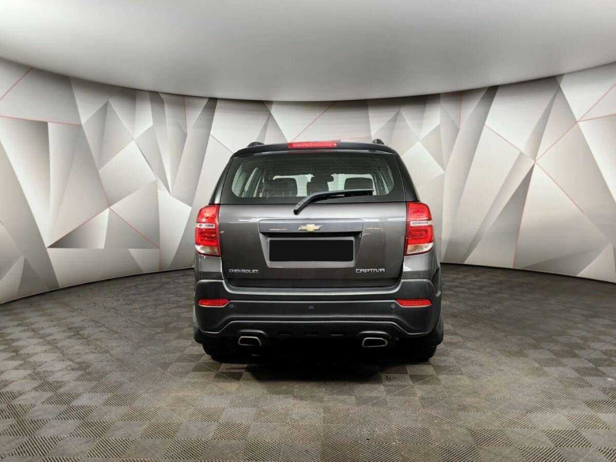 Купить Chevrolet Captiva с пробегом. Фото: #7