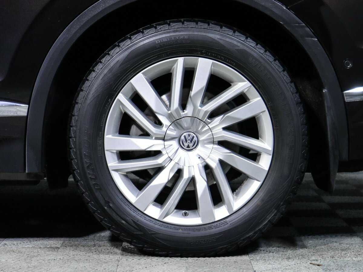 Купить Volkswagen Touareg с пробегом. Фото: #13