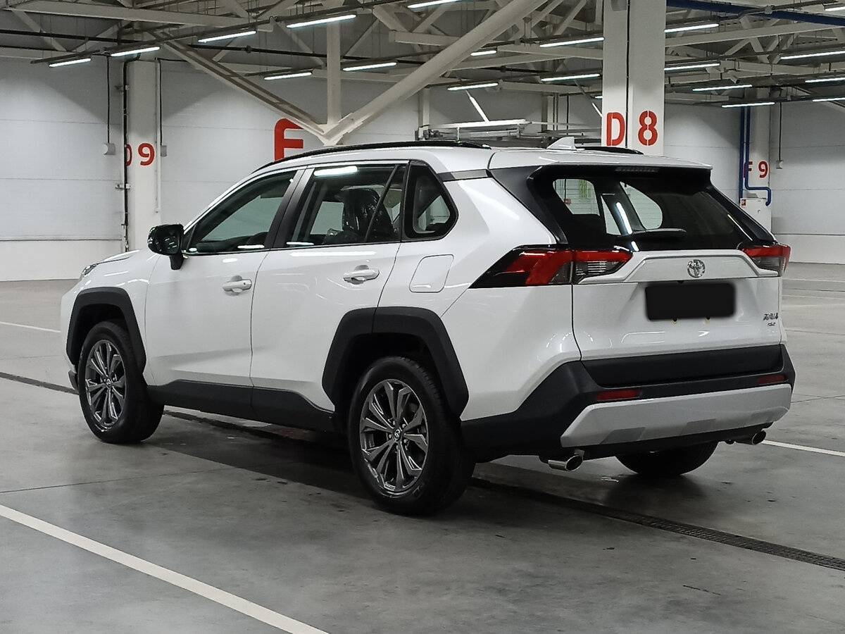 Купить Toyota RAV4 с пробегом. Фото: #6