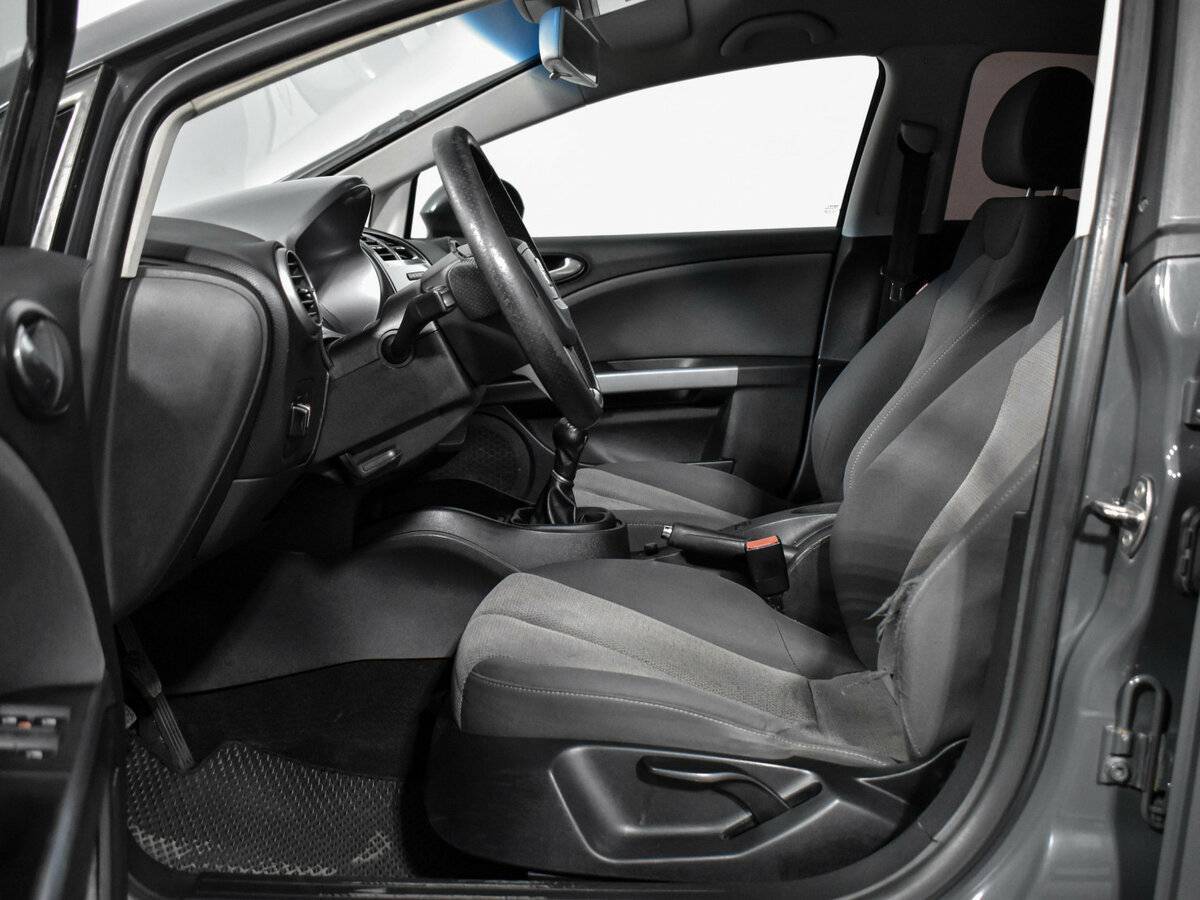 Купить SEAT Leon с пробегом. Фото: #9