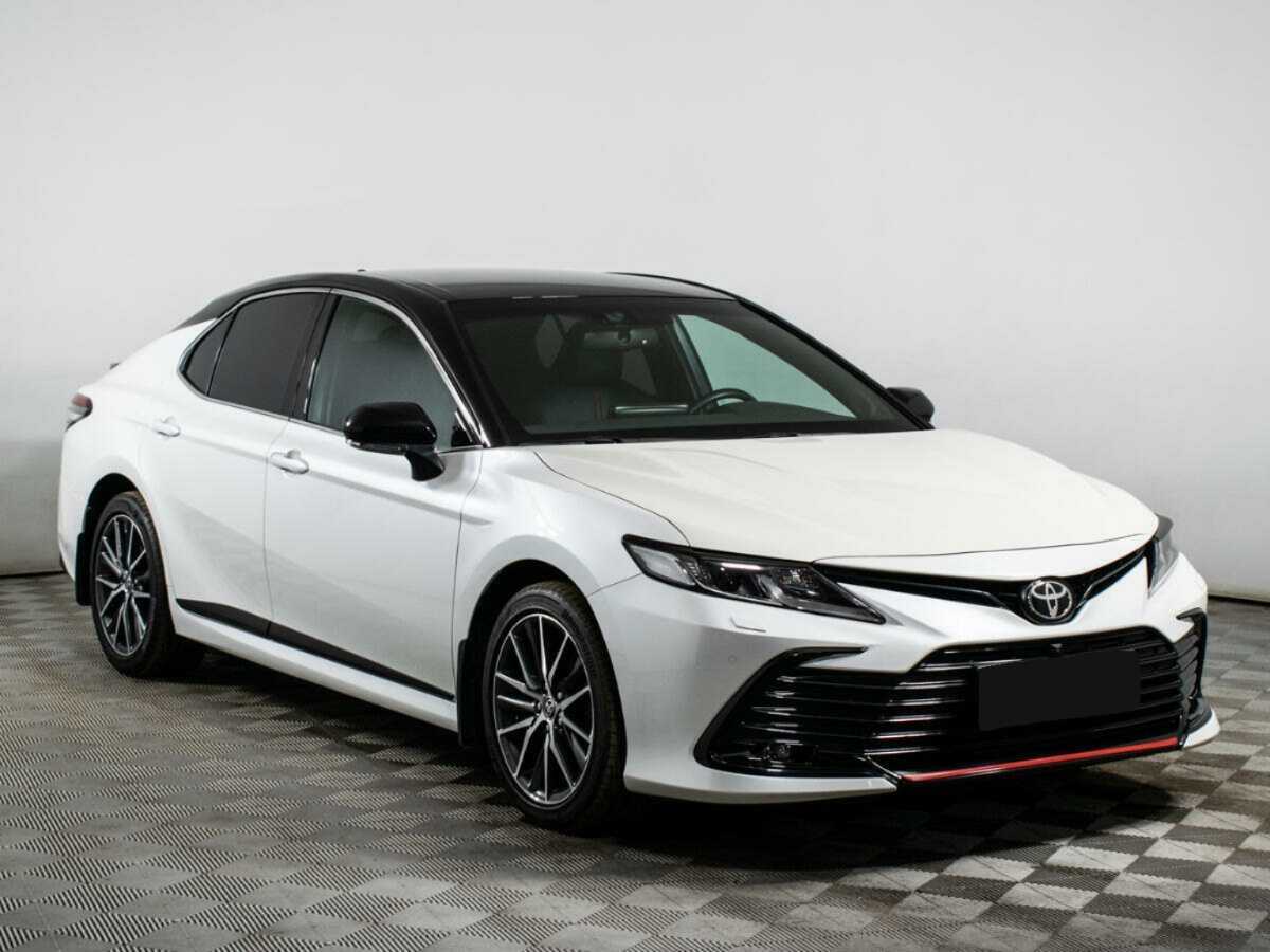 Купить Toyota Camry с пробегом. Фото: #2