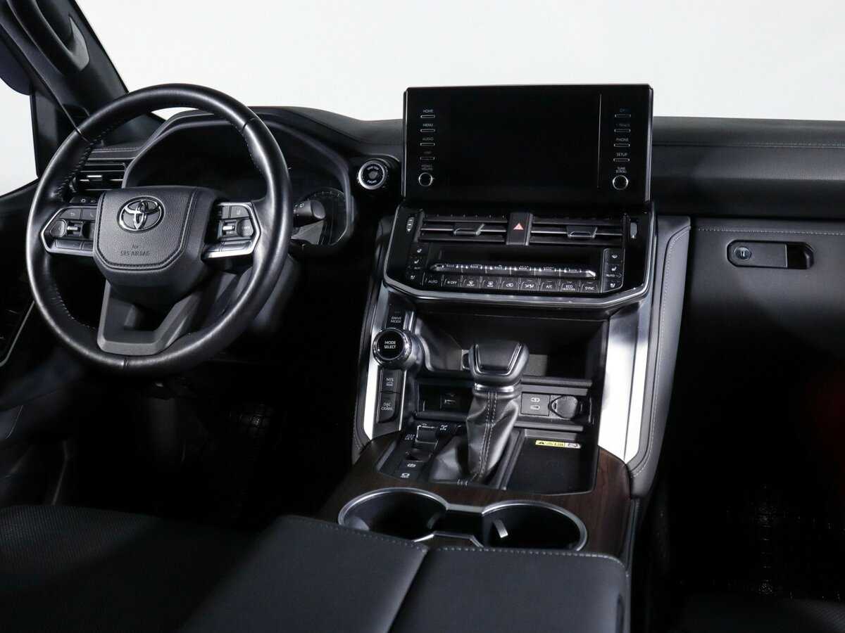 Купить Toyota Land Cruiser с пробегом. Фото: #8