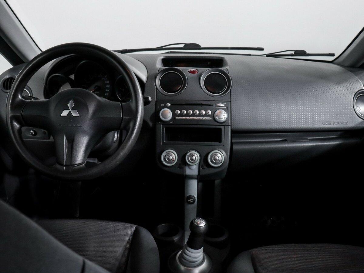 Купить Mitsubishi Colt с пробегом. Фото: #9