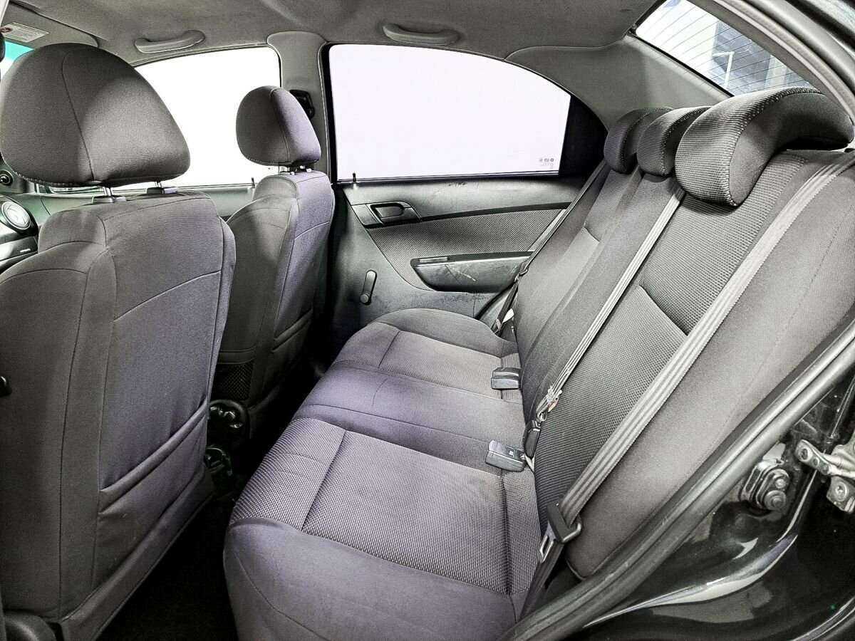 Купить Chevrolet Aveo с пробегом. Фото: #9
