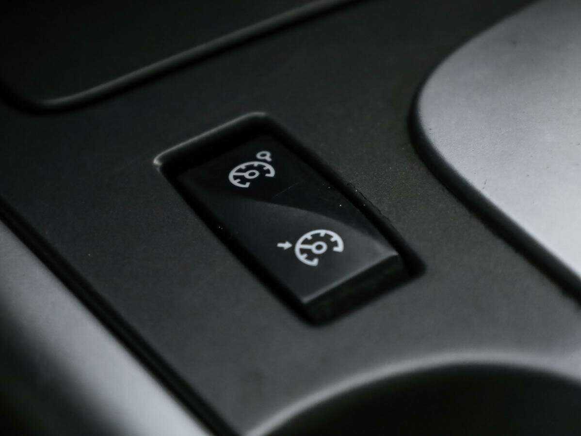 Купить Renault Latitude с пробегом. Фото: #16