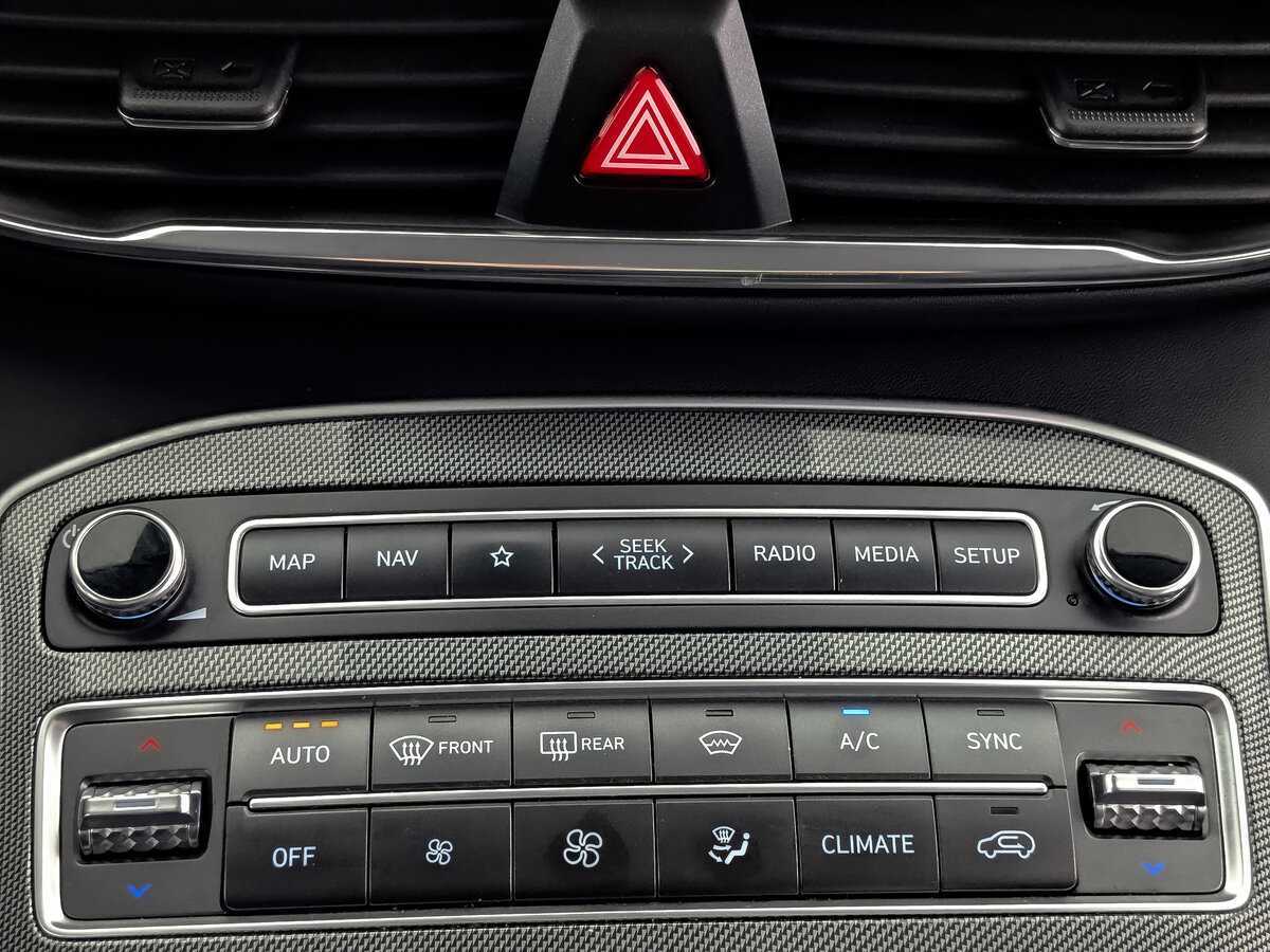 Купить Hyundai Santa Fe с пробегом. Фото: #20