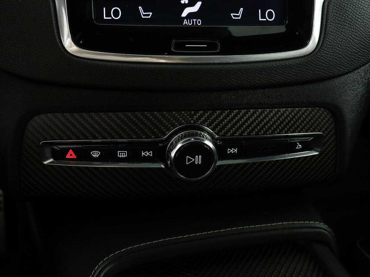 Купить Volvo XC90 с пробегом. Фото: #21