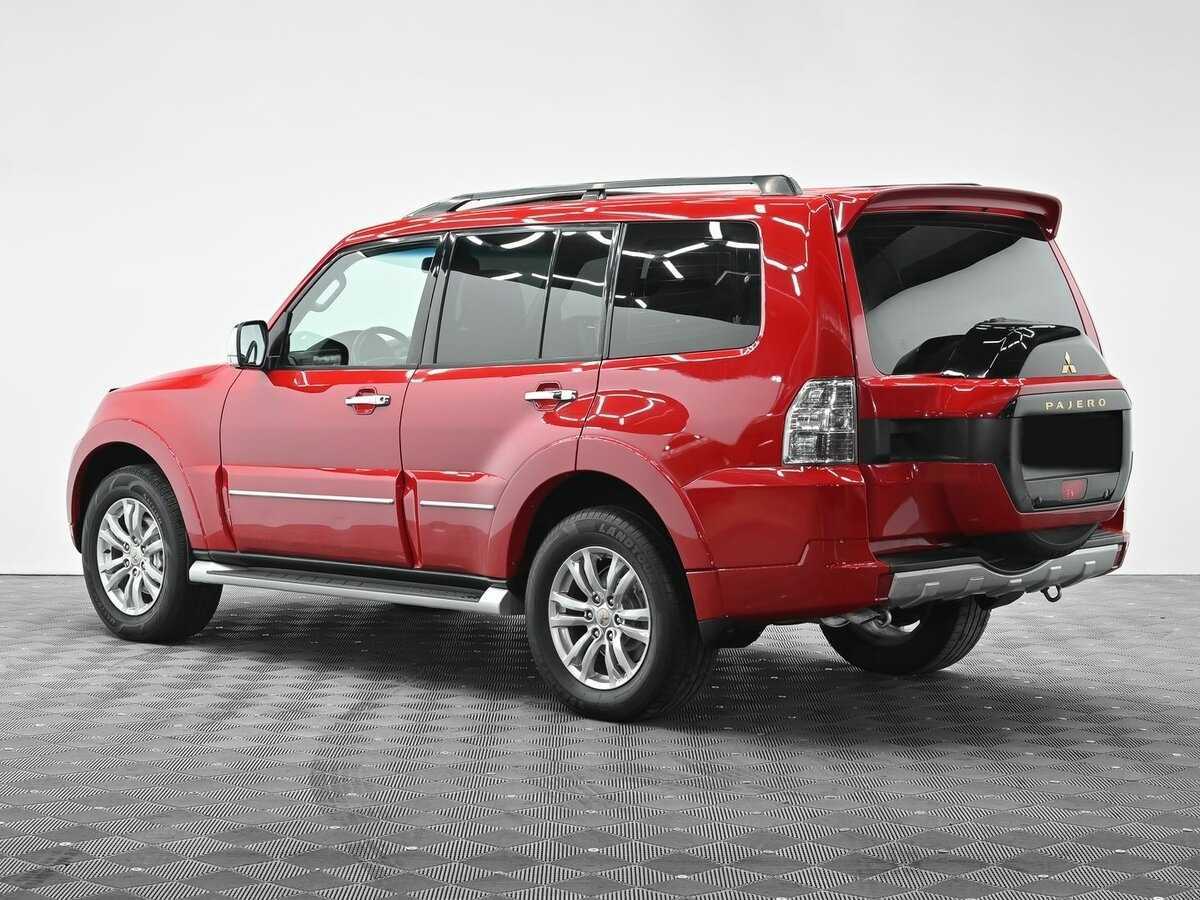 Купить Mitsubishi Pajero с пробегом. Фото: #2