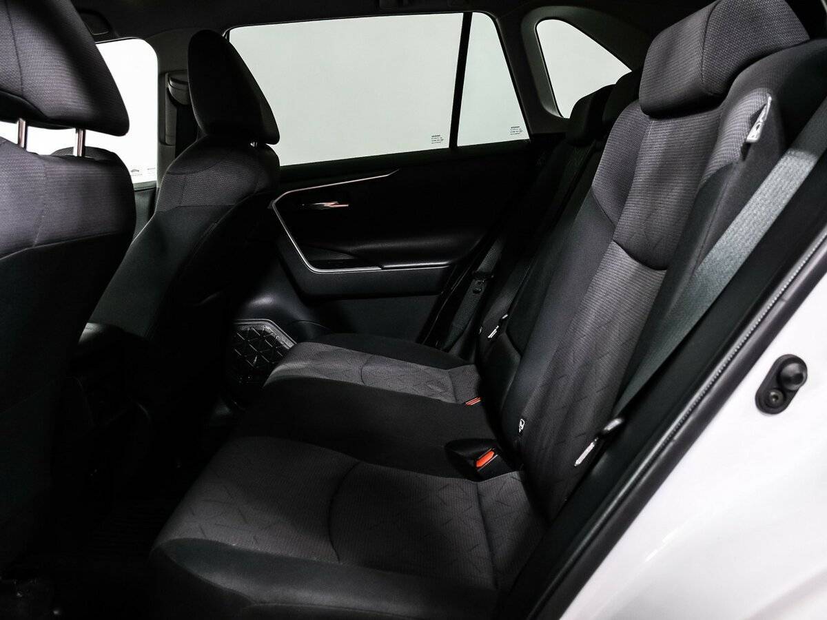 Купить Toyota RAV4 с пробегом. Фото: #11