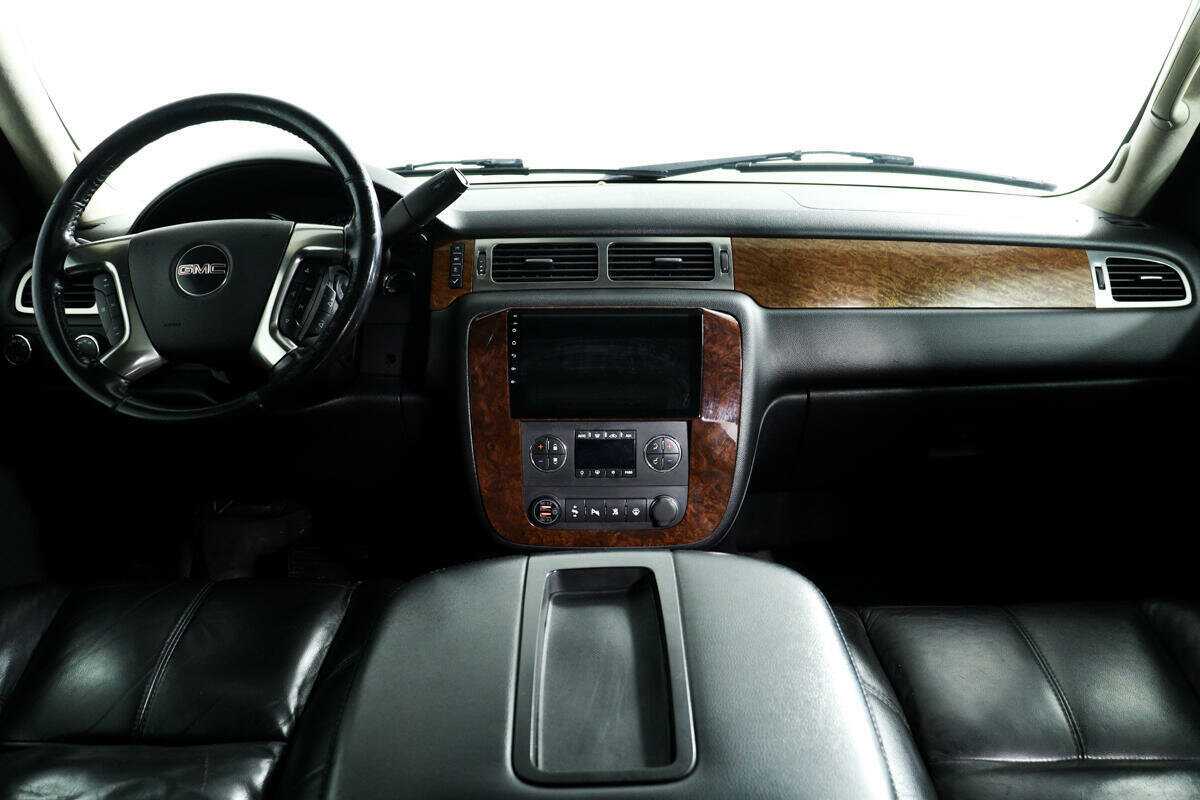 Купить GMC Yukon с пробегом. Фото: #10