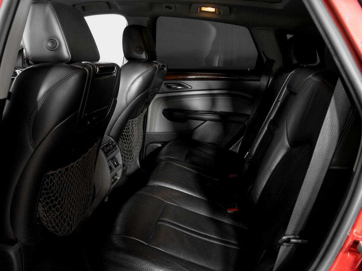 Купить Cadillac SRX с пробегом. Фото: #9