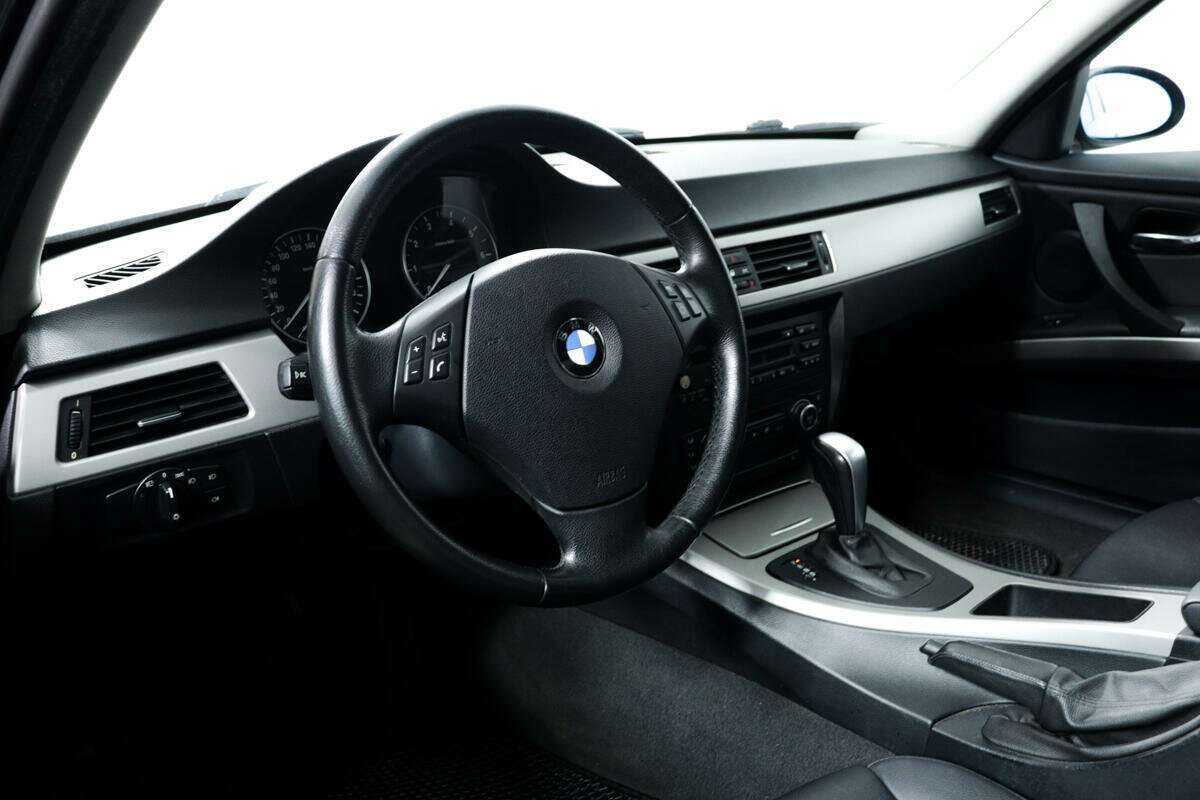 Купить BMW 3 серии с пробегом. Фото: #12