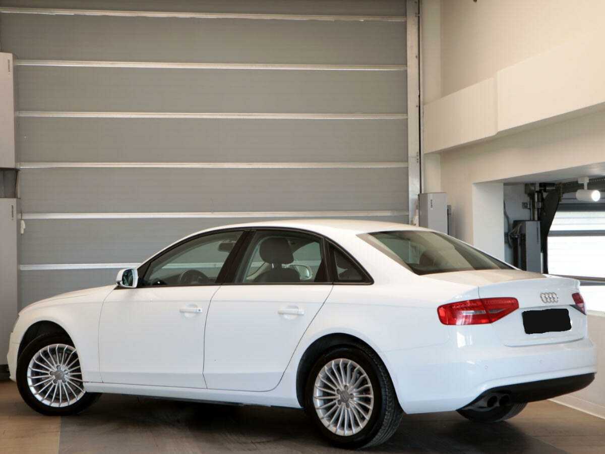 Купить Audi A4 с пробегом. Фото: #5