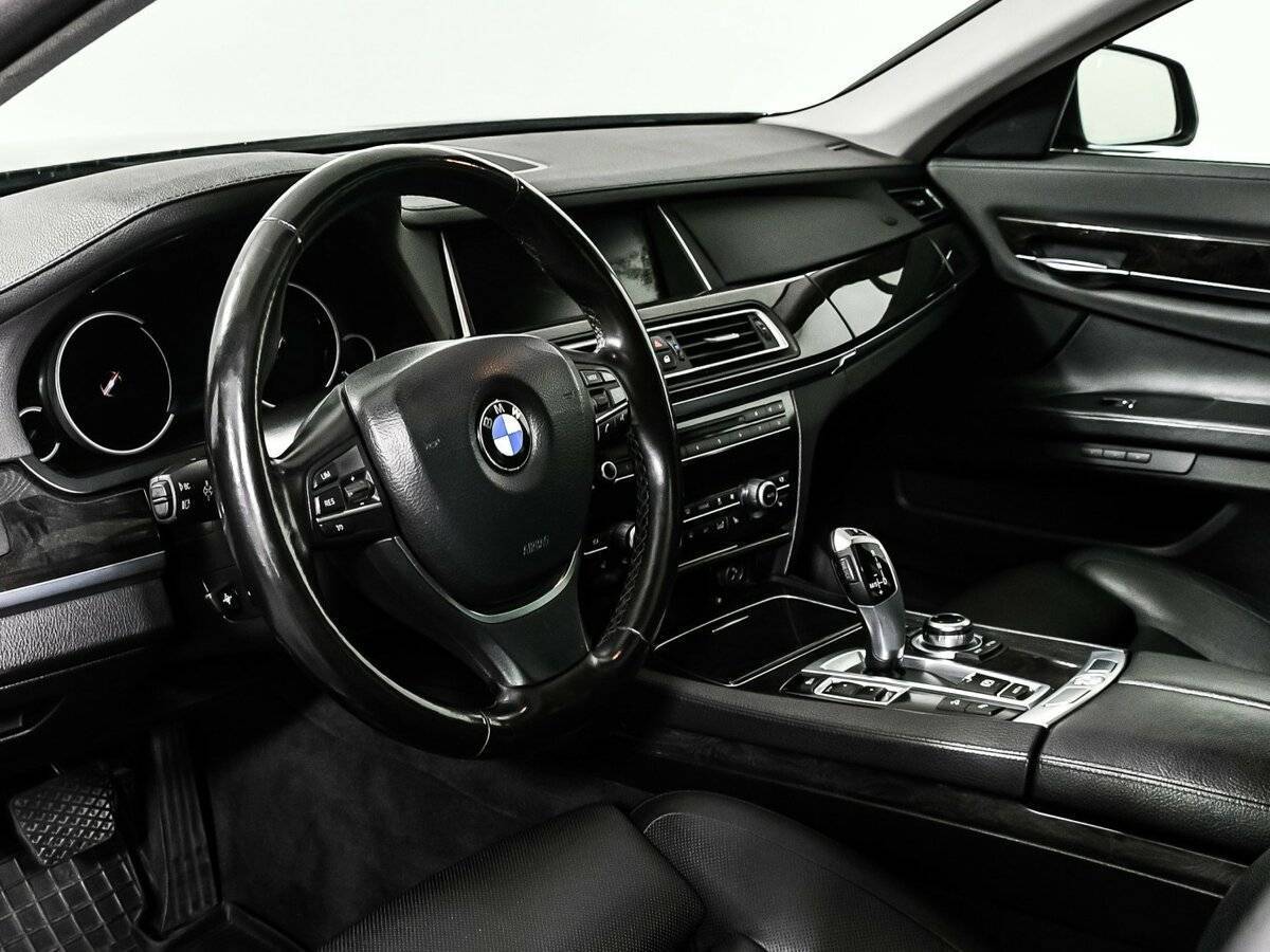 Купить BMW 7 серии с пробегом. Фото: #10