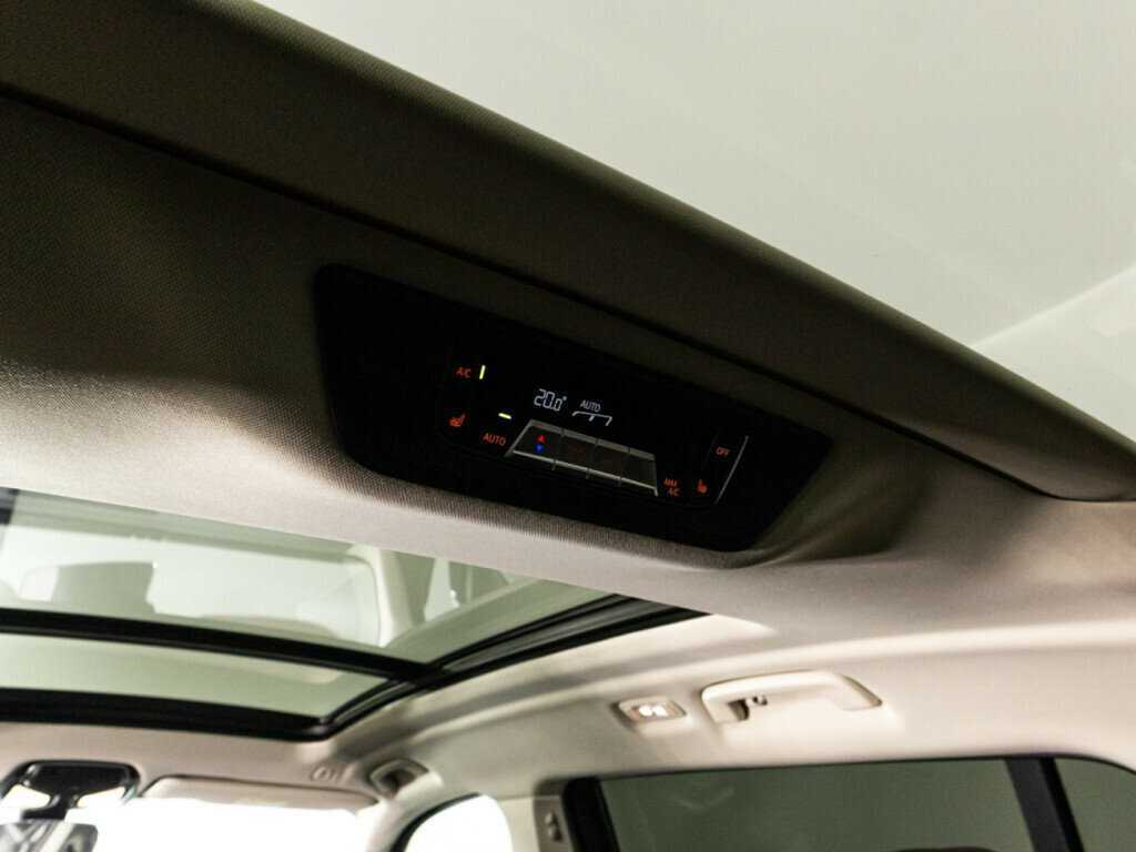 Купить BMW X7 с пробегом. Фото: #26