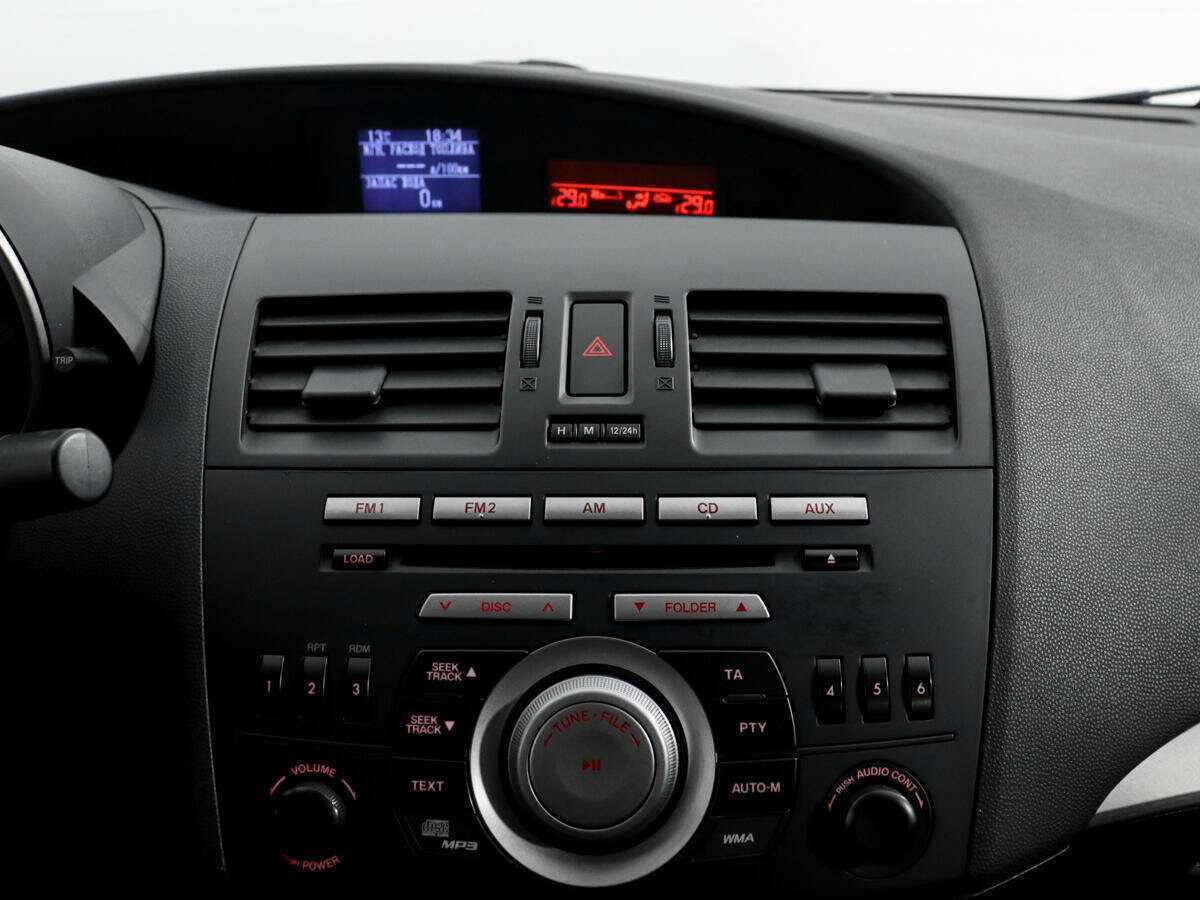 Купить Mazda 3 с пробегом. Фото: #13
