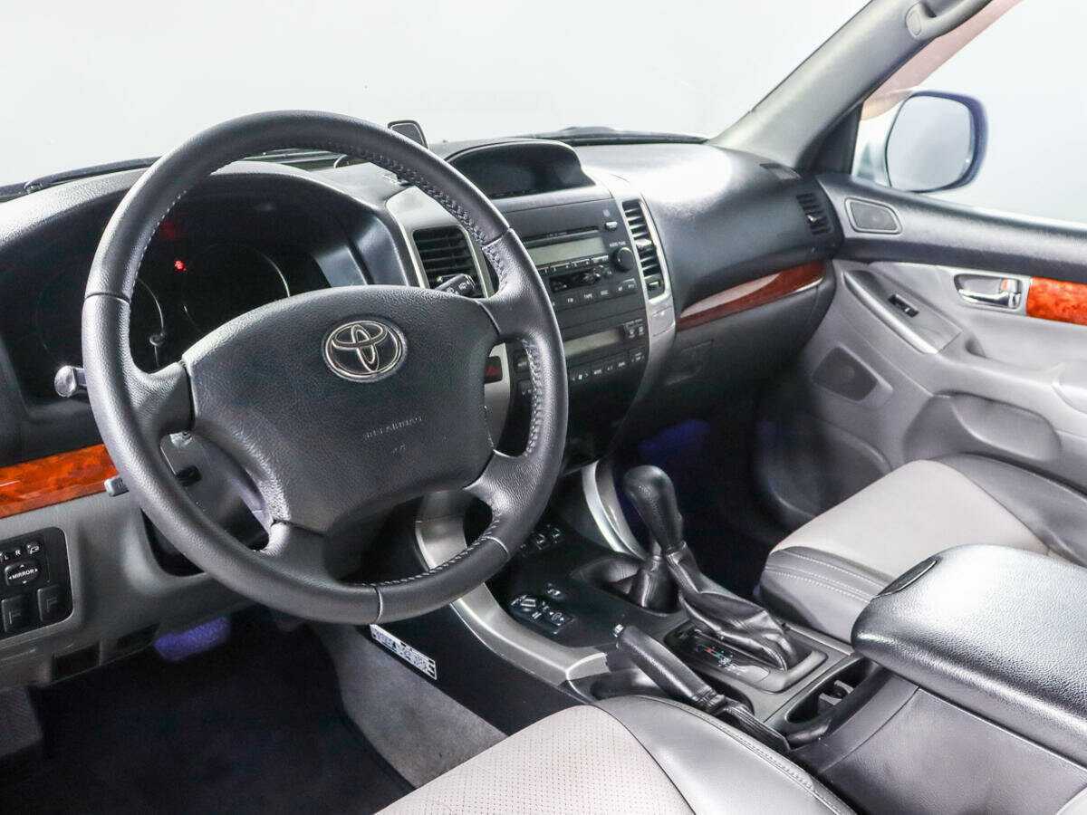 Купить Toyota Land Cruiser Prado с пробегом. Фото: #10