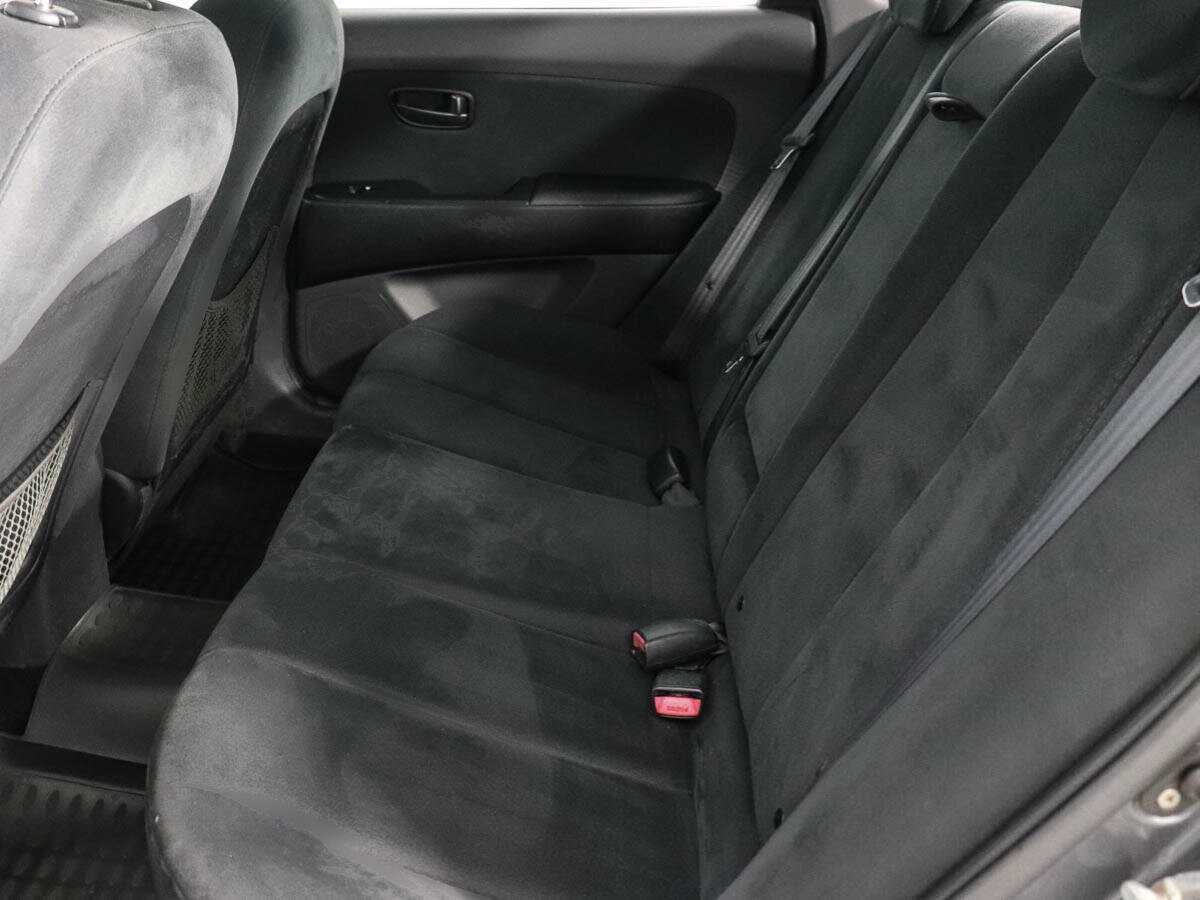 Купить Hyundai Elantra с пробегом. Фото: #10