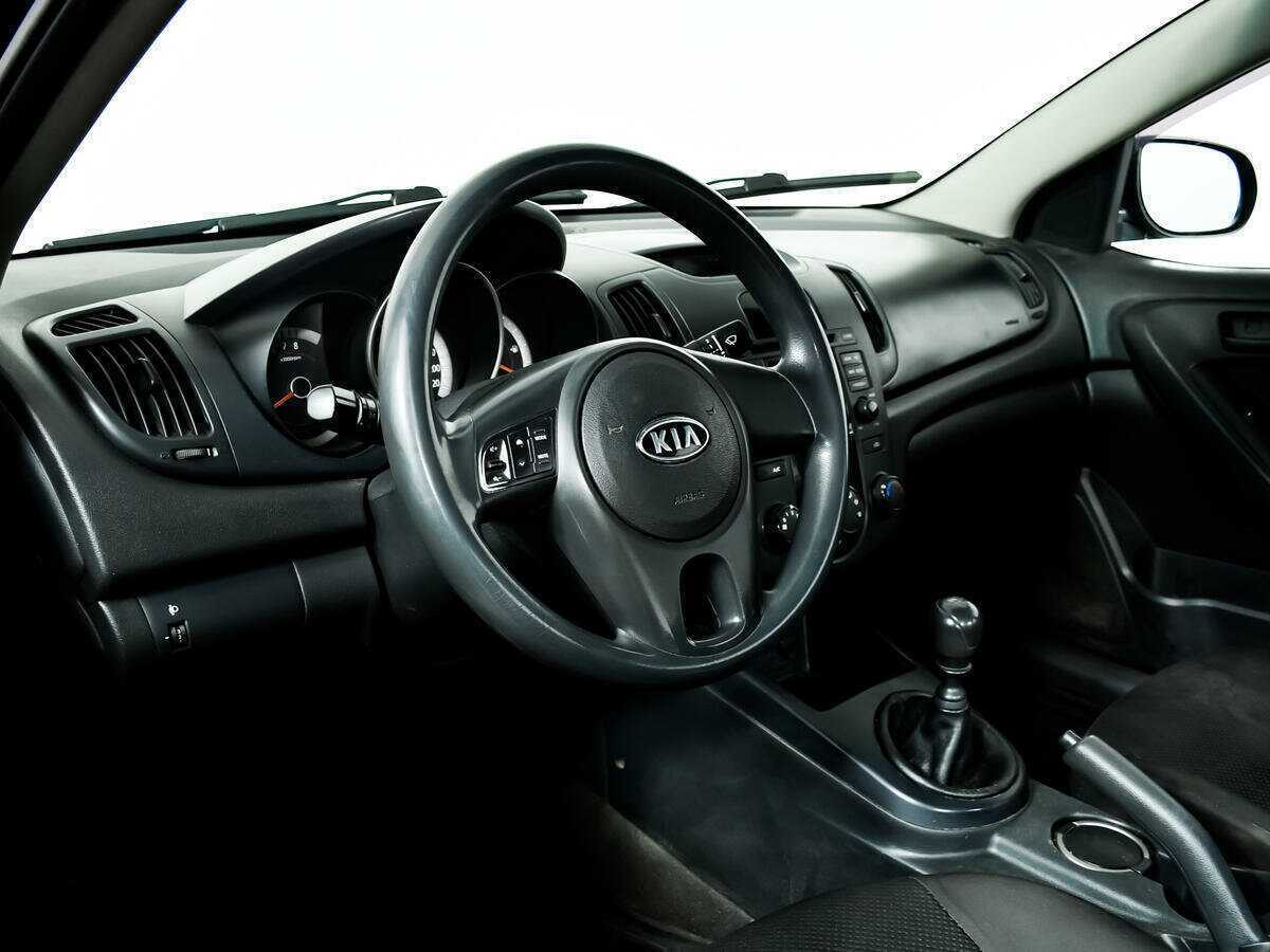 Купить Kia Cerato с пробегом. Фото: #12