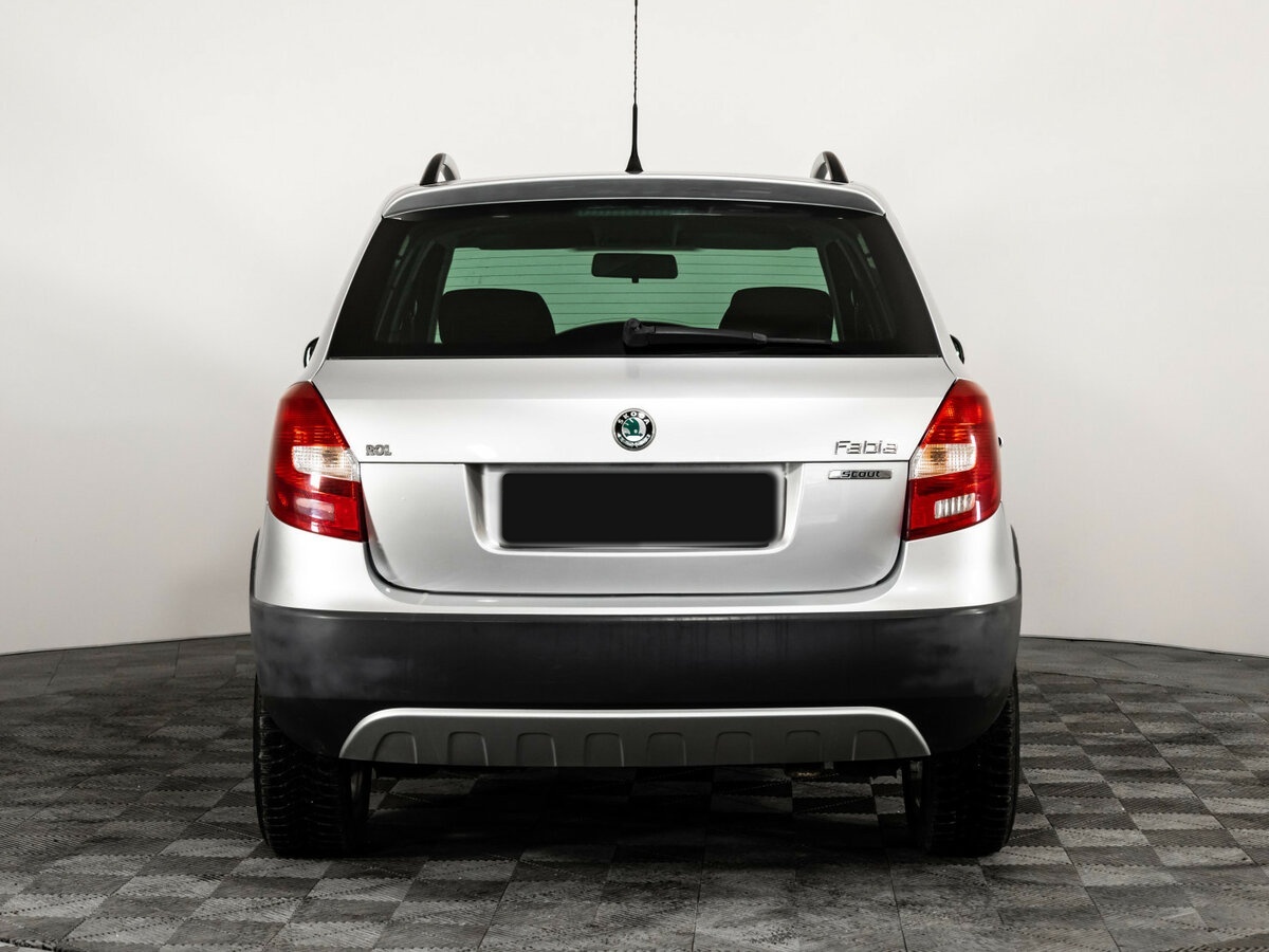 Купить Skoda Fabia с пробегом. Фото: #4