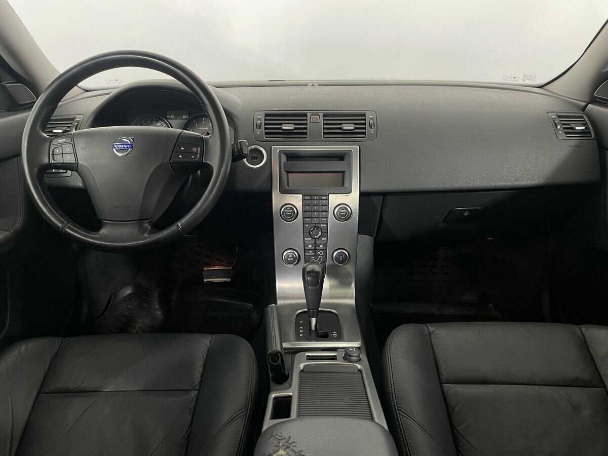Купить Volvo S40 с пробегом. Фото: #6