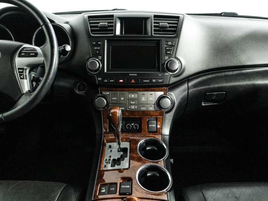 Купить Toyota Highlander с пробегом. Фото: #13