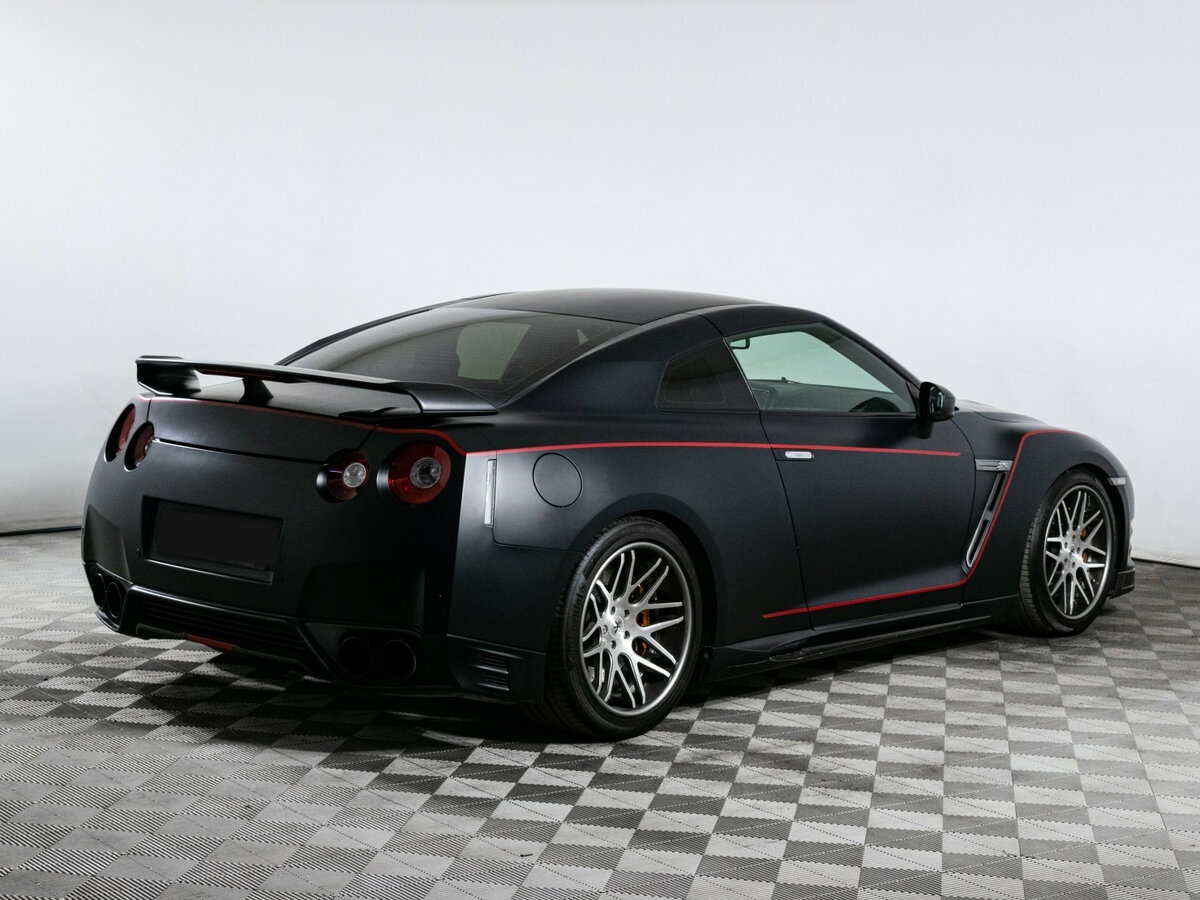 Купить Nissan GT-R с пробегом. Фото: #3