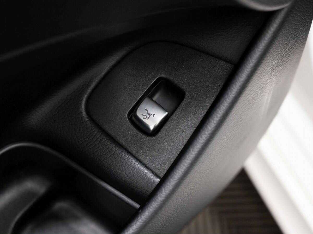 Купить Mercedes-Benz E-Класс с пробегом. Фото: #24